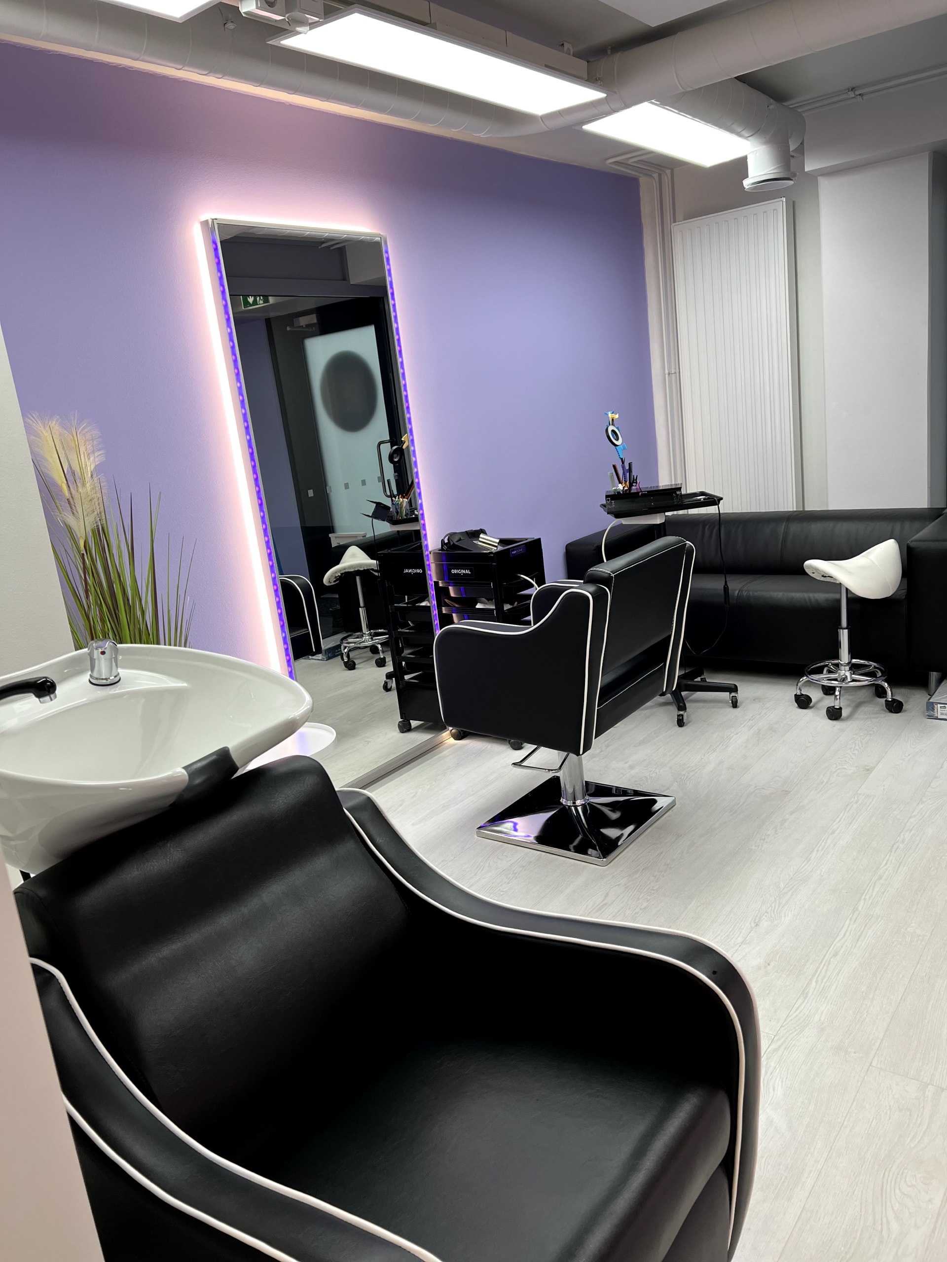 HairDONE salon