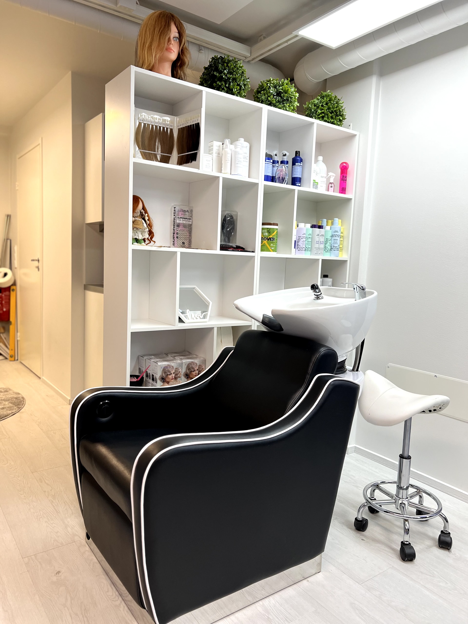 HairDONE salon